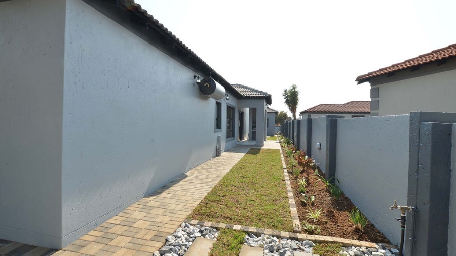 3 Bedroom Property for Sale in Arundo Estate Gauteng