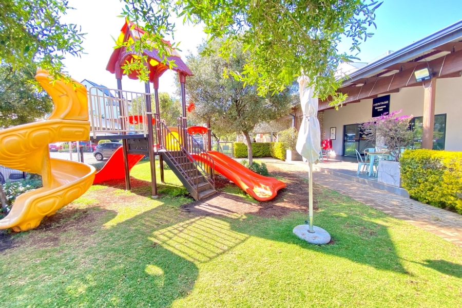 3 Bedroom Property for Sale in Greenstone Hill Gauteng