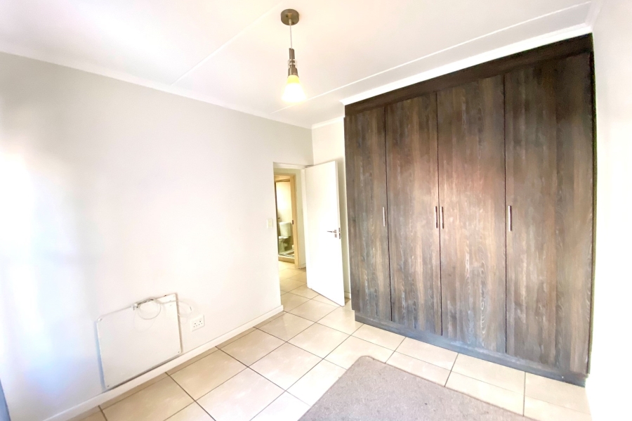 3 Bedroom Property for Sale in Greenstone Hill Gauteng