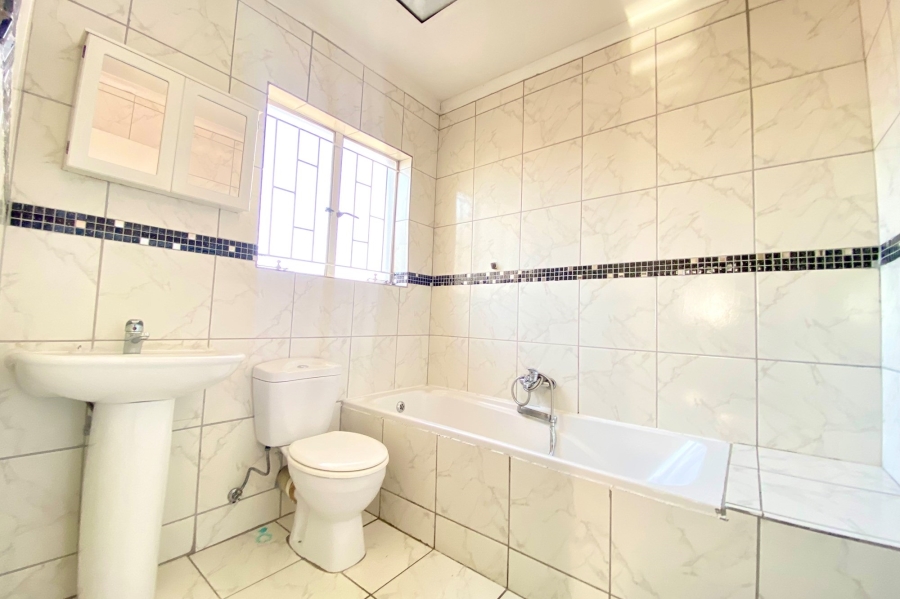 3 Bedroom Property for Sale in Aloe Place Gauteng