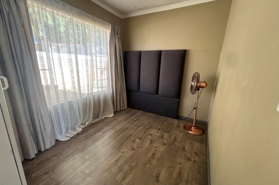 3 Bedroom Property for Sale in Heuwelsig Estate Gauteng