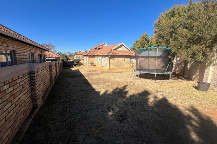 3 Bedroom Property for Sale in Heuwelsig Estate Gauteng