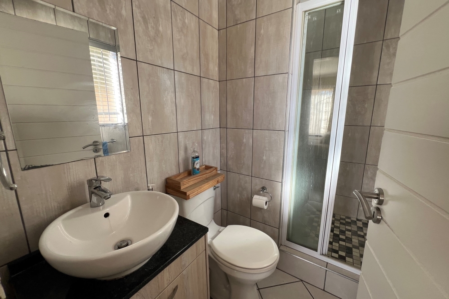 3 Bedroom Property for Sale in Heuwelsig Estate Gauteng