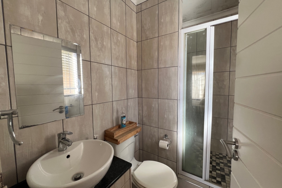 3 Bedroom Property for Sale in Heuwelsig Estate Gauteng