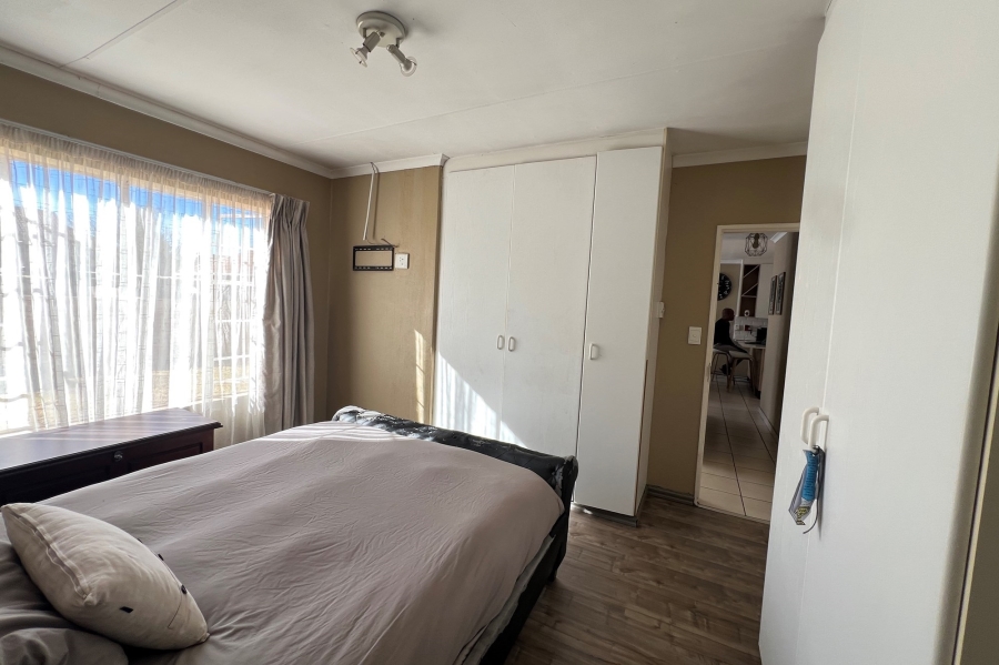 3 Bedroom Property for Sale in Heuwelsig Estate Gauteng