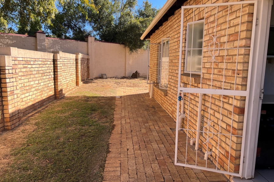 3 Bedroom Property for Sale in Heuwelsig Estate Gauteng