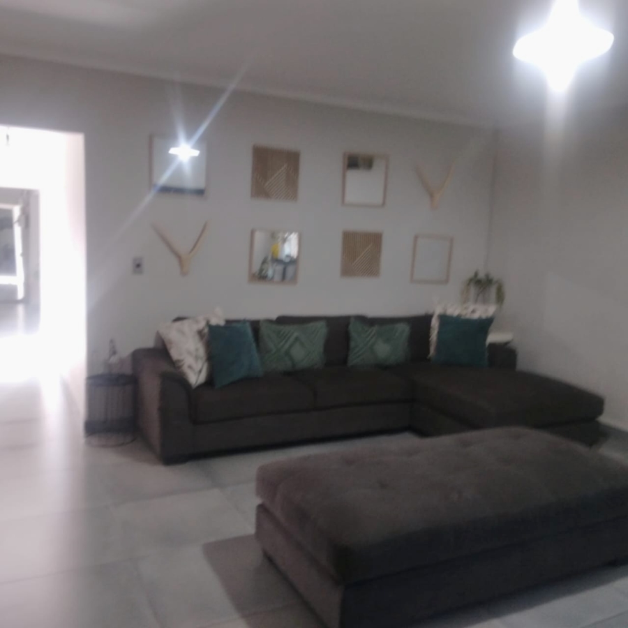 4 Bedroom Property for Sale in Kenleaf Gauteng