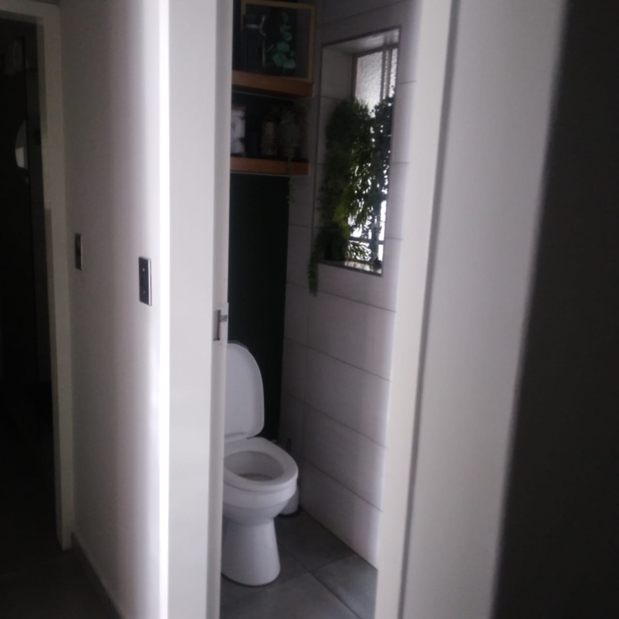 4 Bedroom Property for Sale in Kenleaf Gauteng