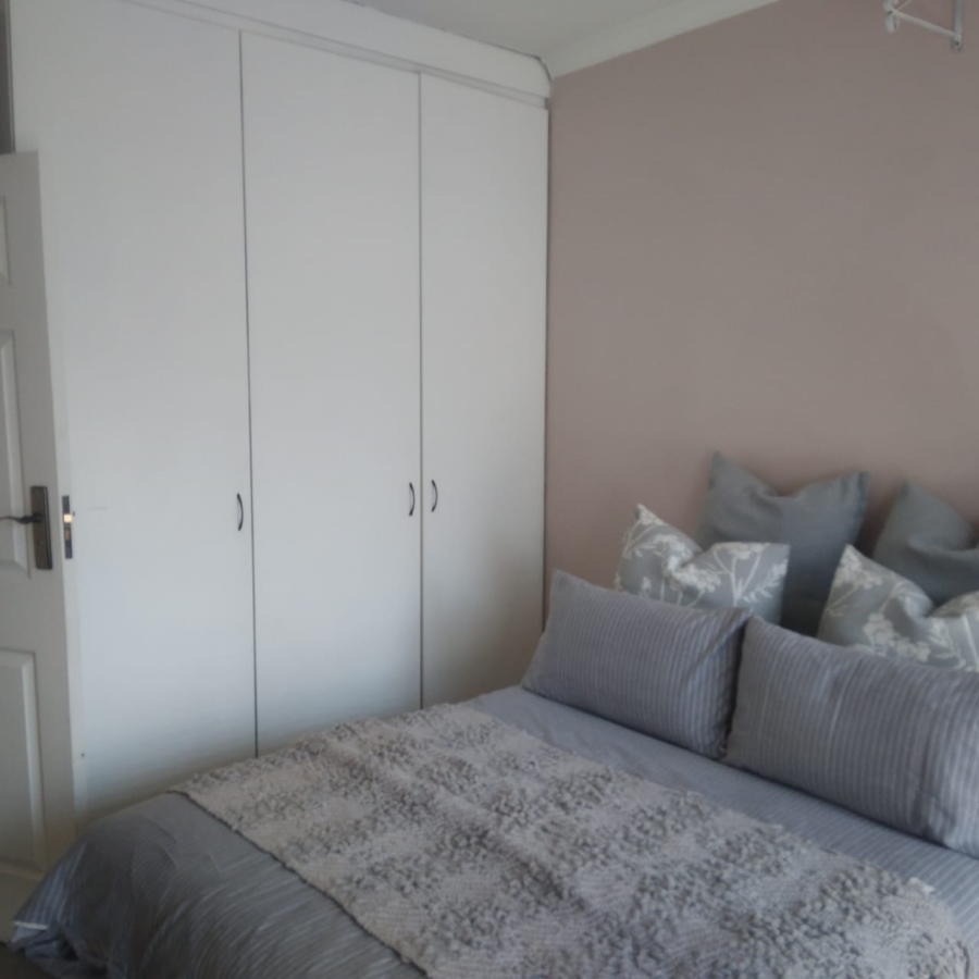 4 Bedroom Property for Sale in Kenleaf Gauteng