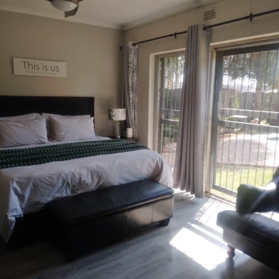 4 Bedroom Property for Sale in Kenleaf Gauteng