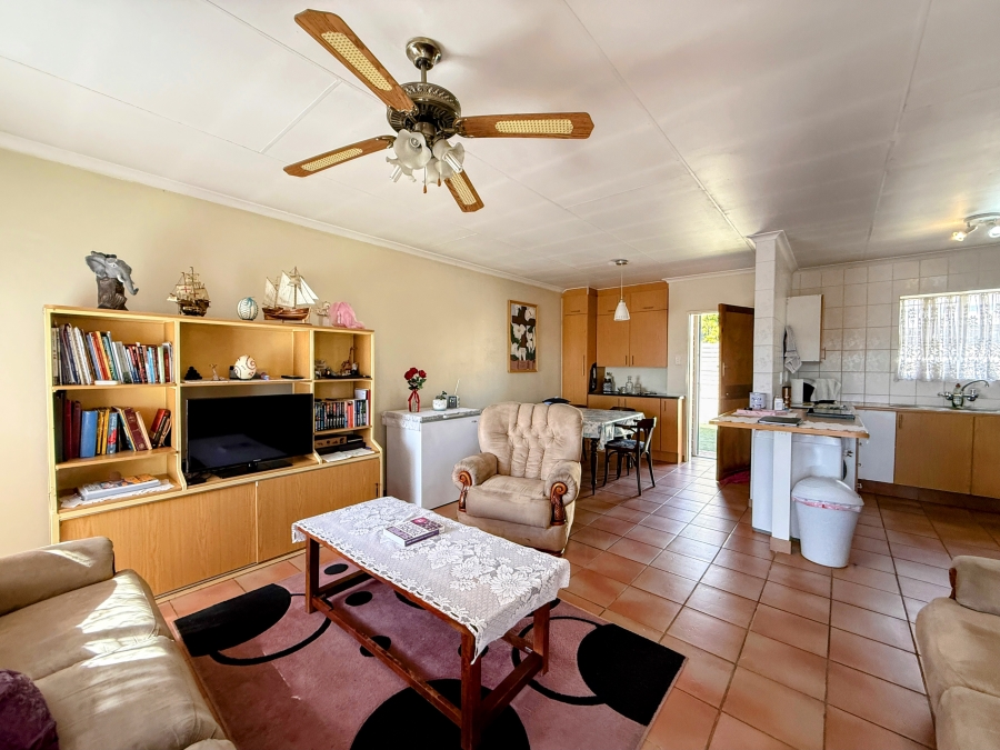 3 Bedroom Property for Sale in East Lynne Gauteng