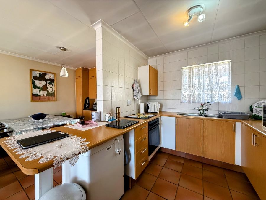 3 Bedroom Property for Sale in East Lynne Gauteng