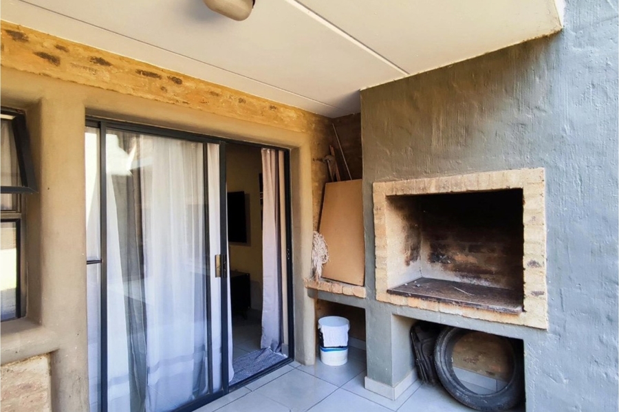 2 Bedroom Property for Sale in Pomona Gauteng
