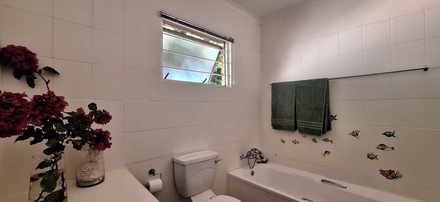 3 Bedroom Property for Sale in Faerie Glen Gauteng