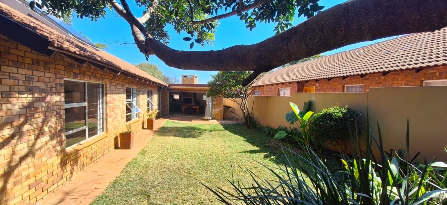 3 Bedroom Property for Sale in Faerie Glen Gauteng