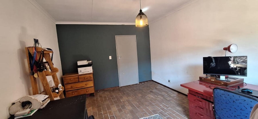 3 Bedroom Property for Sale in Faerie Glen Gauteng