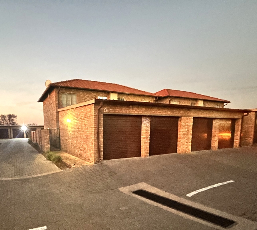 3 Bedroom Property for Sale in Annlin Gauteng