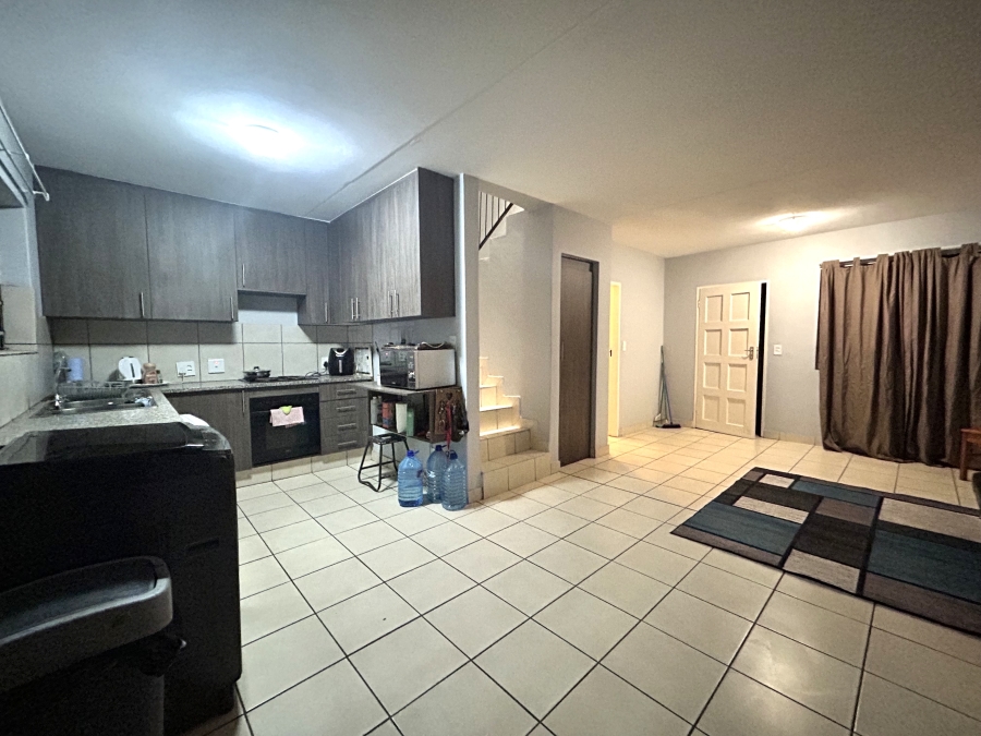 3 Bedroom Property for Sale in Annlin Gauteng