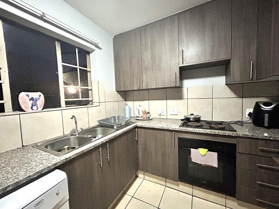 3 Bedroom Property for Sale in Annlin Gauteng