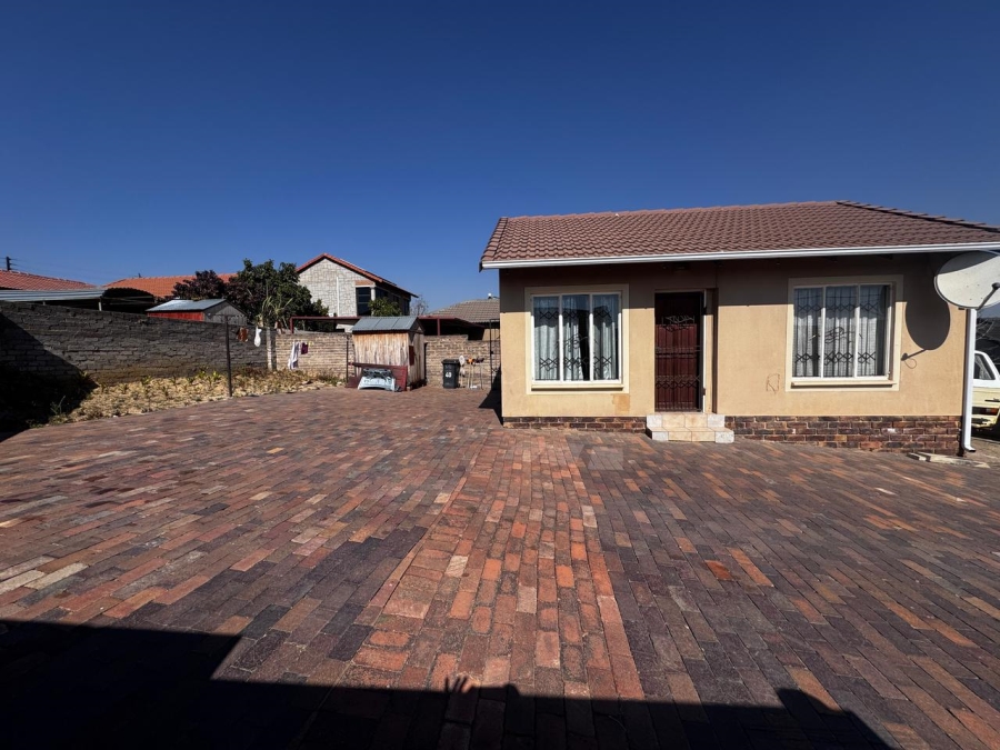 2 Bedroom Property for Sale in Cosmo City Gauteng