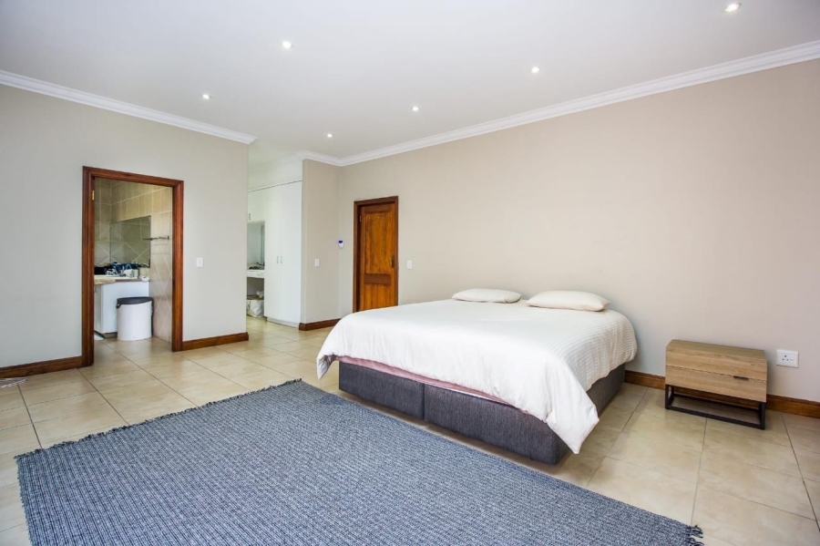 4 Bedroom Property for Sale in The Wilds Gauteng