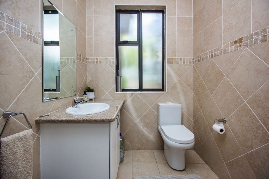 4 Bedroom Property for Sale in The Wilds Gauteng