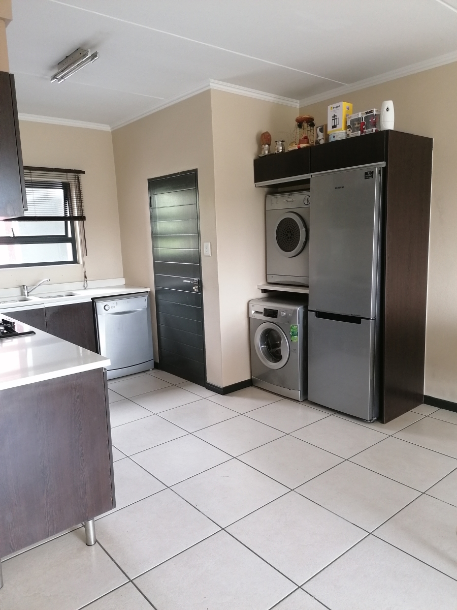2 Bedroom Property for Sale in Fourways Gauteng