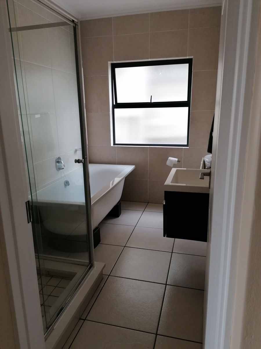 2 Bedroom Property for Sale in Fourways Gauteng