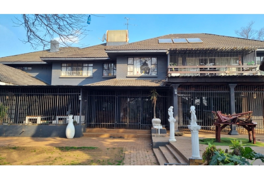 13 Bedroom Property for Sale in Petersfield Gauteng