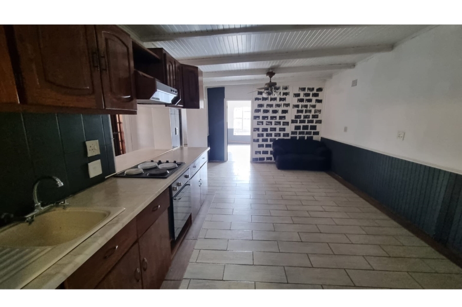 13 Bedroom Property for Sale in Petersfield Gauteng