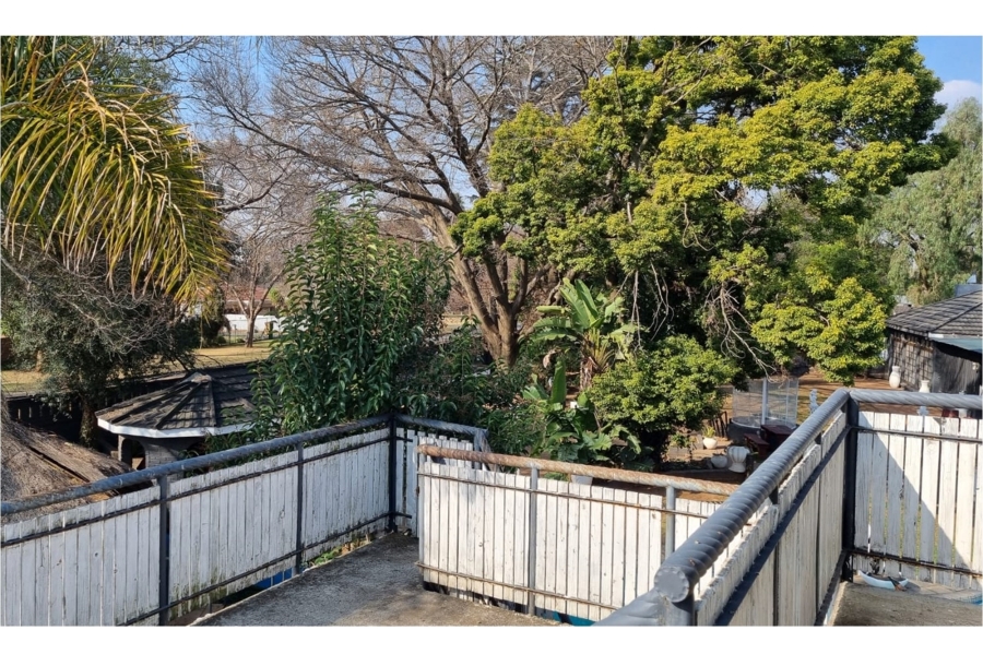 13 Bedroom Property for Sale in Petersfield Gauteng