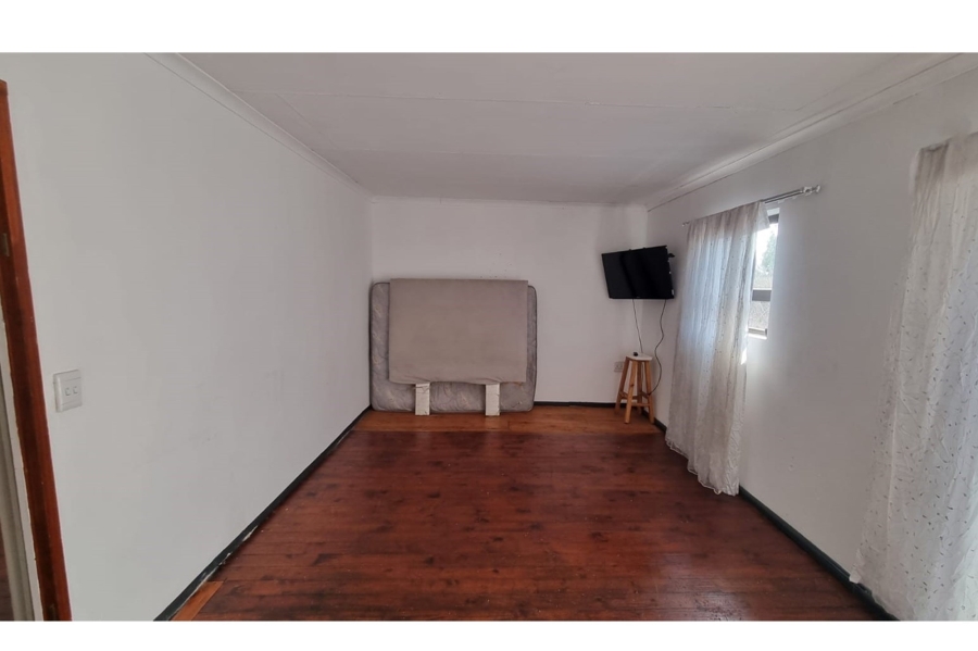 13 Bedroom Property for Sale in Petersfield Gauteng