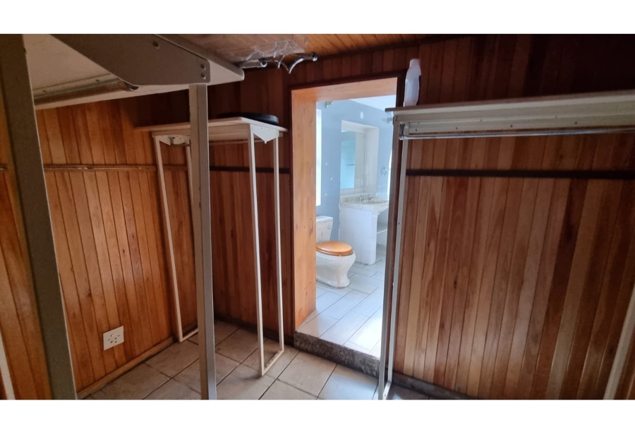 13 Bedroom Property for Sale in Petersfield Gauteng