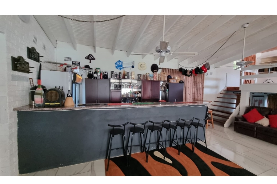 13 Bedroom Property for Sale in Petersfield Gauteng