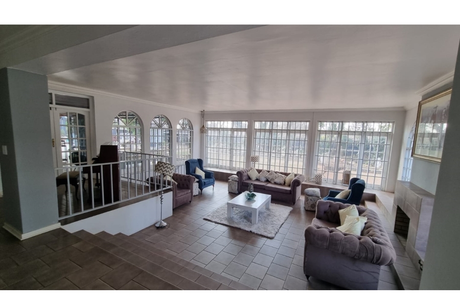 13 Bedroom Property for Sale in Petersfield Gauteng