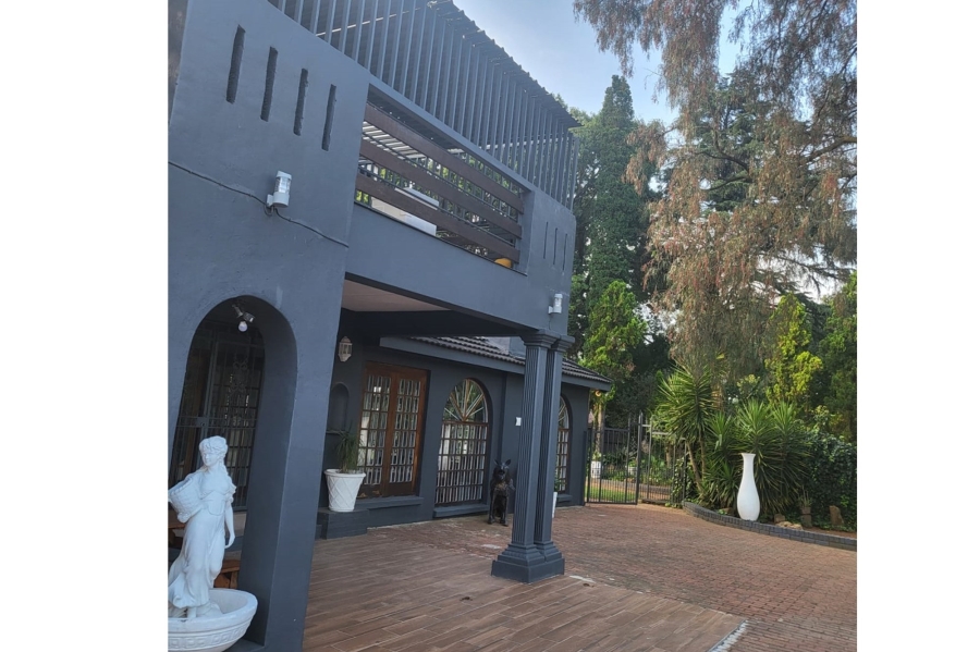 13 Bedroom Property for Sale in Petersfield Gauteng