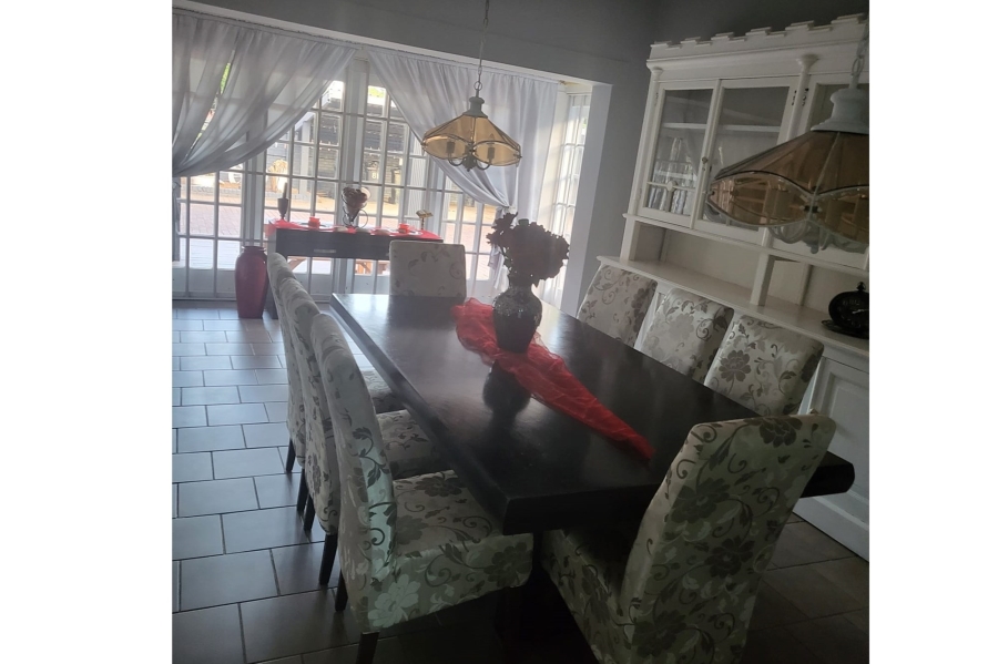 13 Bedroom Property for Sale in Petersfield Gauteng