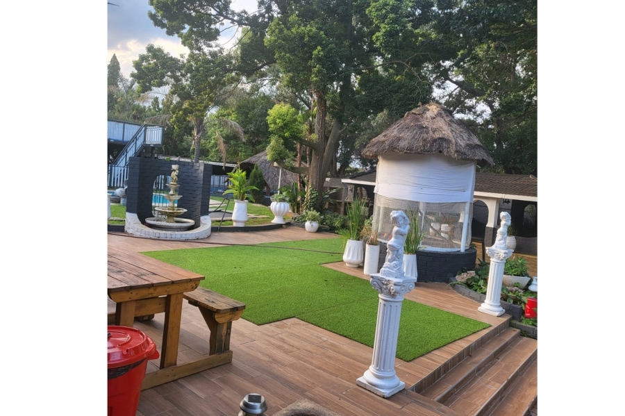 13 Bedroom Property for Sale in Petersfield Gauteng