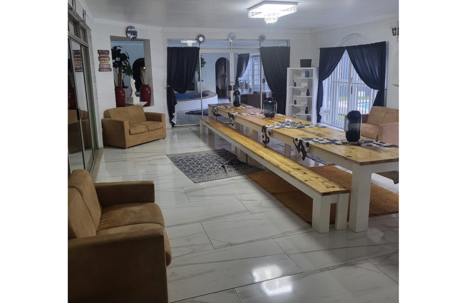 13 Bedroom Property for Sale in Petersfield Gauteng
