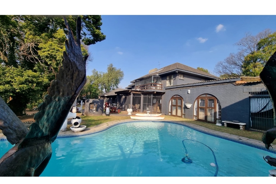 13 Bedroom Property for Sale in Petersfield Gauteng