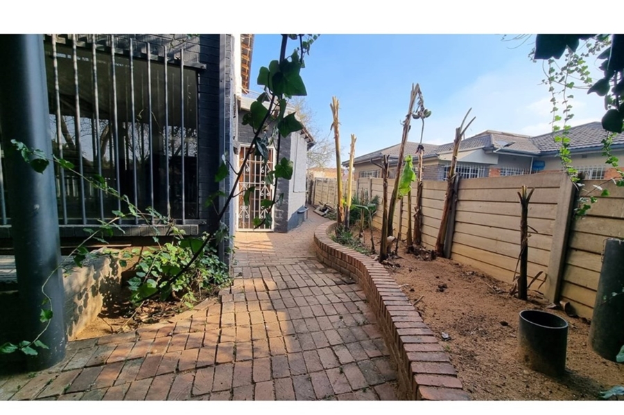 13 Bedroom Property for Sale in Petersfield Gauteng