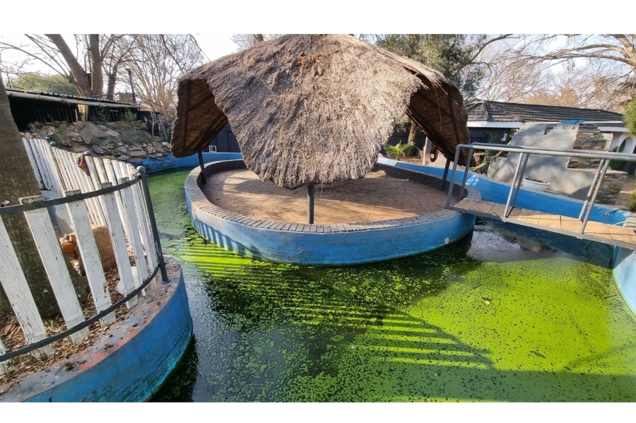 13 Bedroom Property for Sale in Petersfield Gauteng