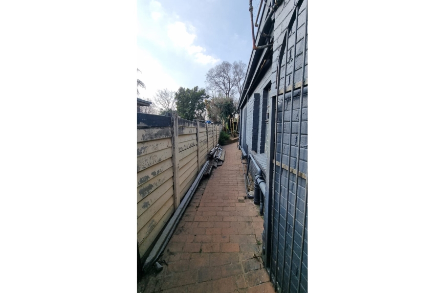 13 Bedroom Property for Sale in Petersfield Gauteng