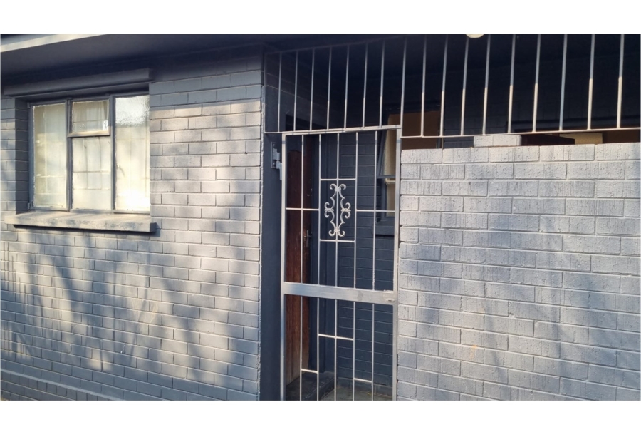 13 Bedroom Property for Sale in Petersfield Gauteng