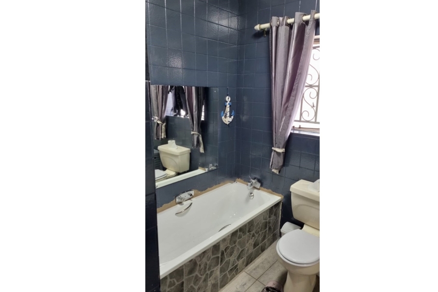 13 Bedroom Property for Sale in Petersfield Gauteng