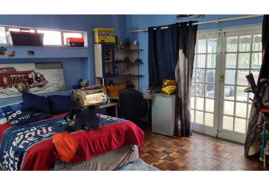 13 Bedroom Property for Sale in Petersfield Gauteng
