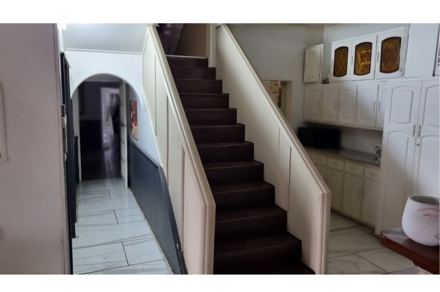 13 Bedroom Property for Sale in Petersfield Gauteng