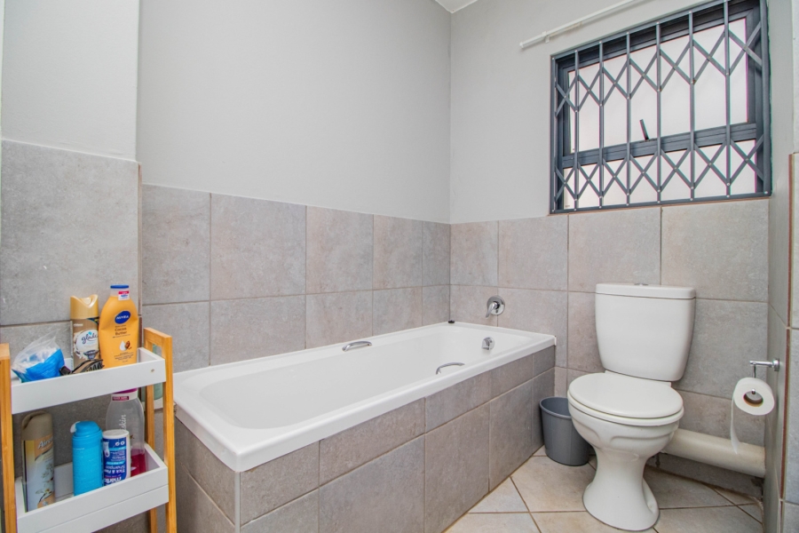 2 Bedroom Property for Sale in Brentwood Park Gauteng