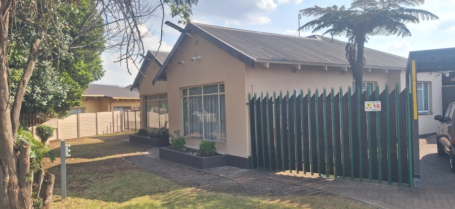4 Bedroom Property for Sale in Krugersdorp North Gauteng