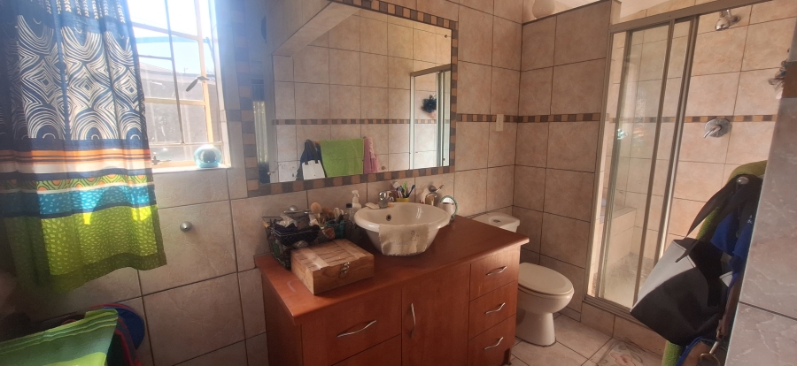 4 Bedroom Property for Sale in Krugersdorp North Gauteng